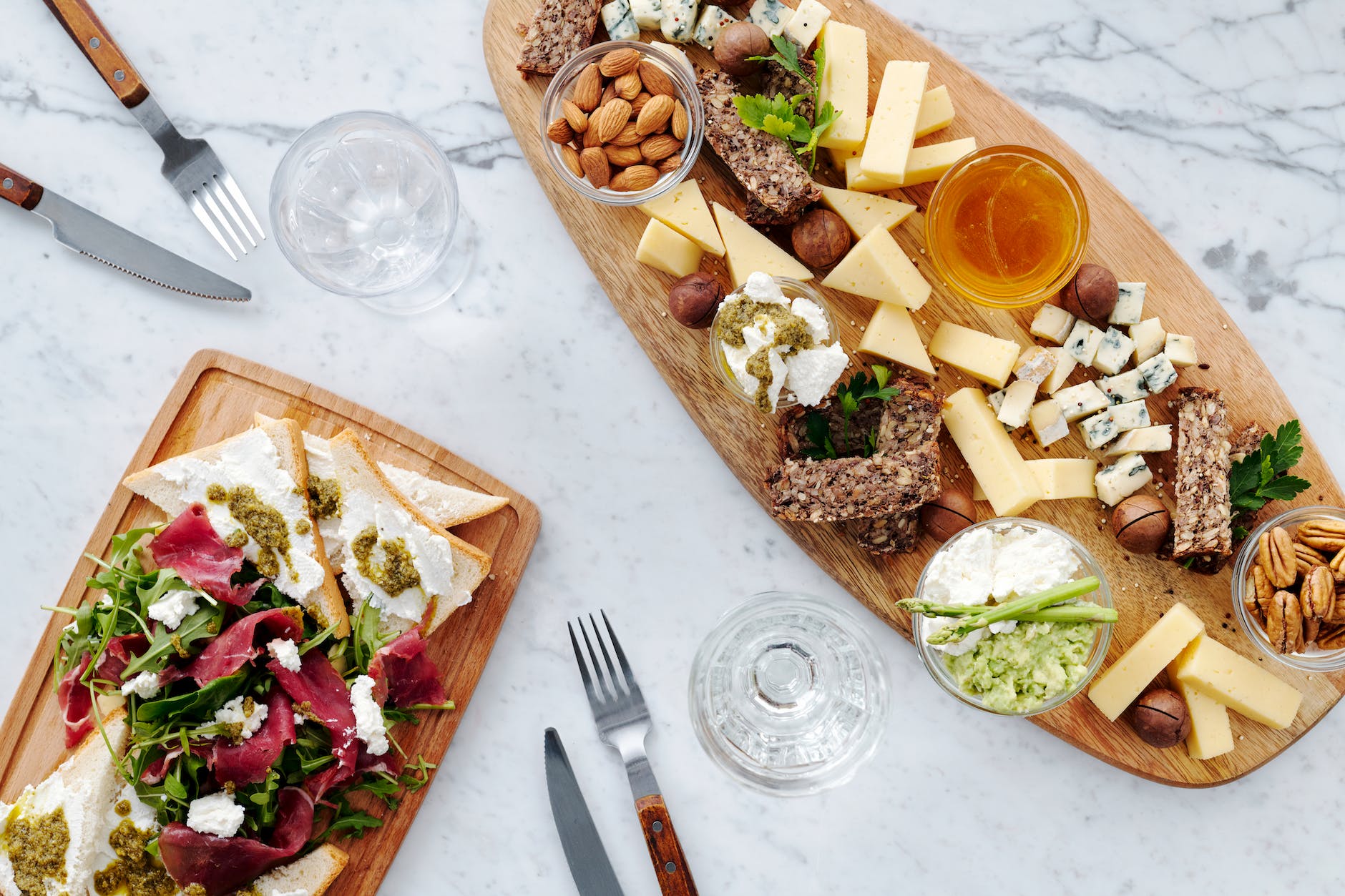 Serving Fancy Charcuterie Boards: Elevate Your Cocktail Parties with Seasonal Delights!
