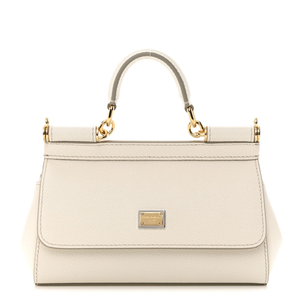 The Ultimate Summer Accessory: Why a White Purse is a Must-Have