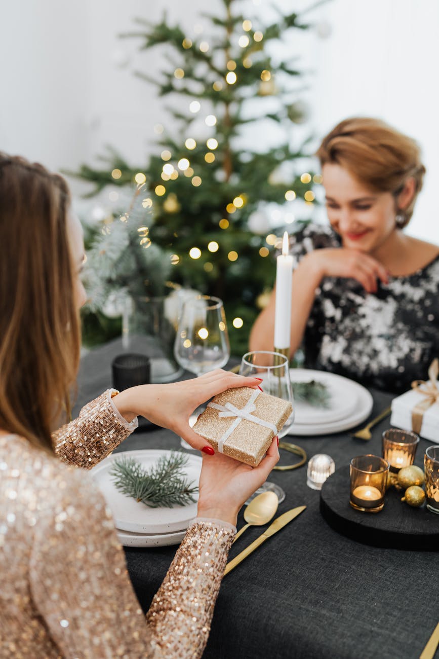 How to Create a Fancy Christmas Tea Party: A Festive Guide