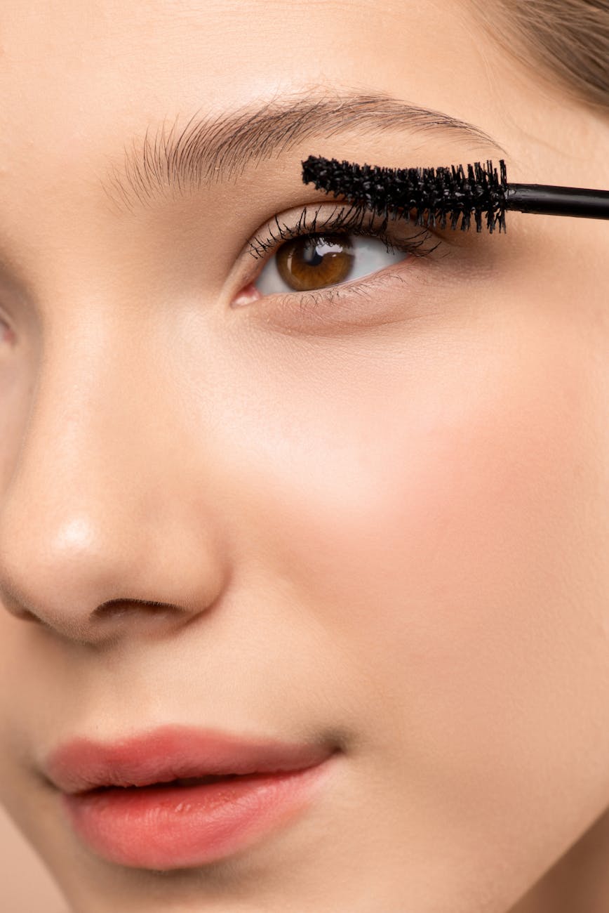 Tarte vs. IT Cosmetics: Which Viral Mascara Deserves a Spot in Your Makeup Bag?