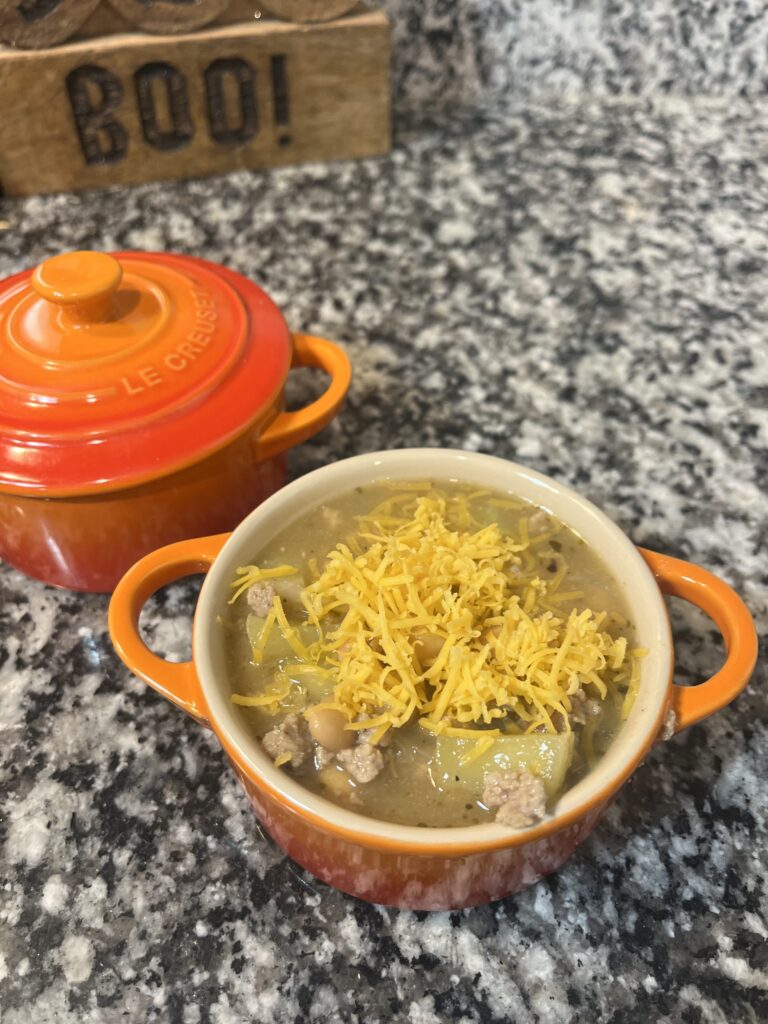 Cinnamon Apple Chili – The Perfect Fall Comfort Dinner for Chilly Nights